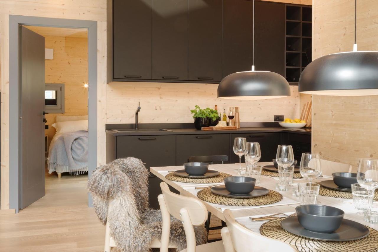 Hellochalet - Chalet Northern Lights - Family Ski Chalet With Garden Walking Distance Lift Valtournenche Exteriör bild