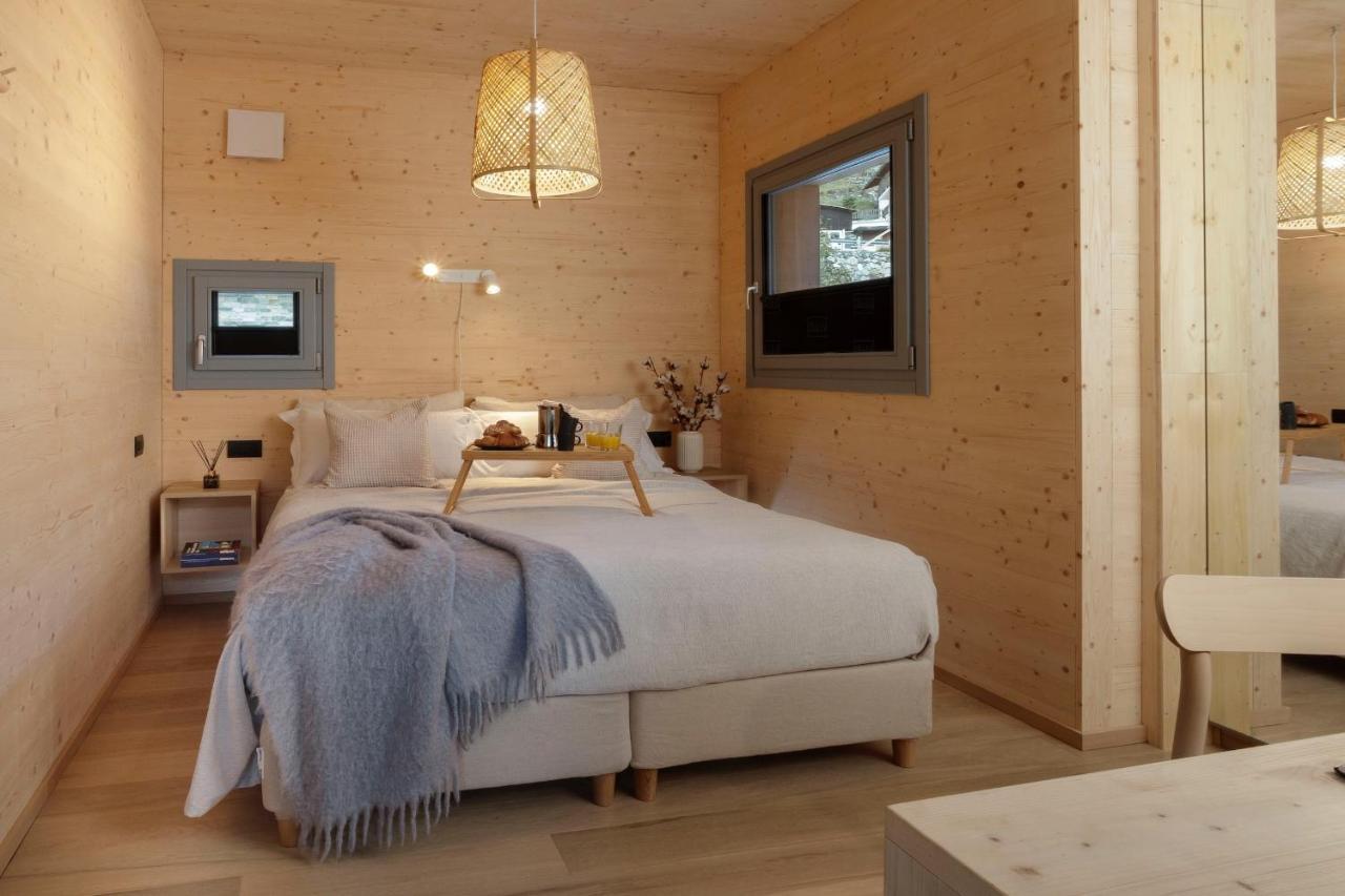 Hellochalet - Chalet Northern Lights - Family Ski Chalet With Garden Walking Distance Lift Valtournenche Exteriör bild