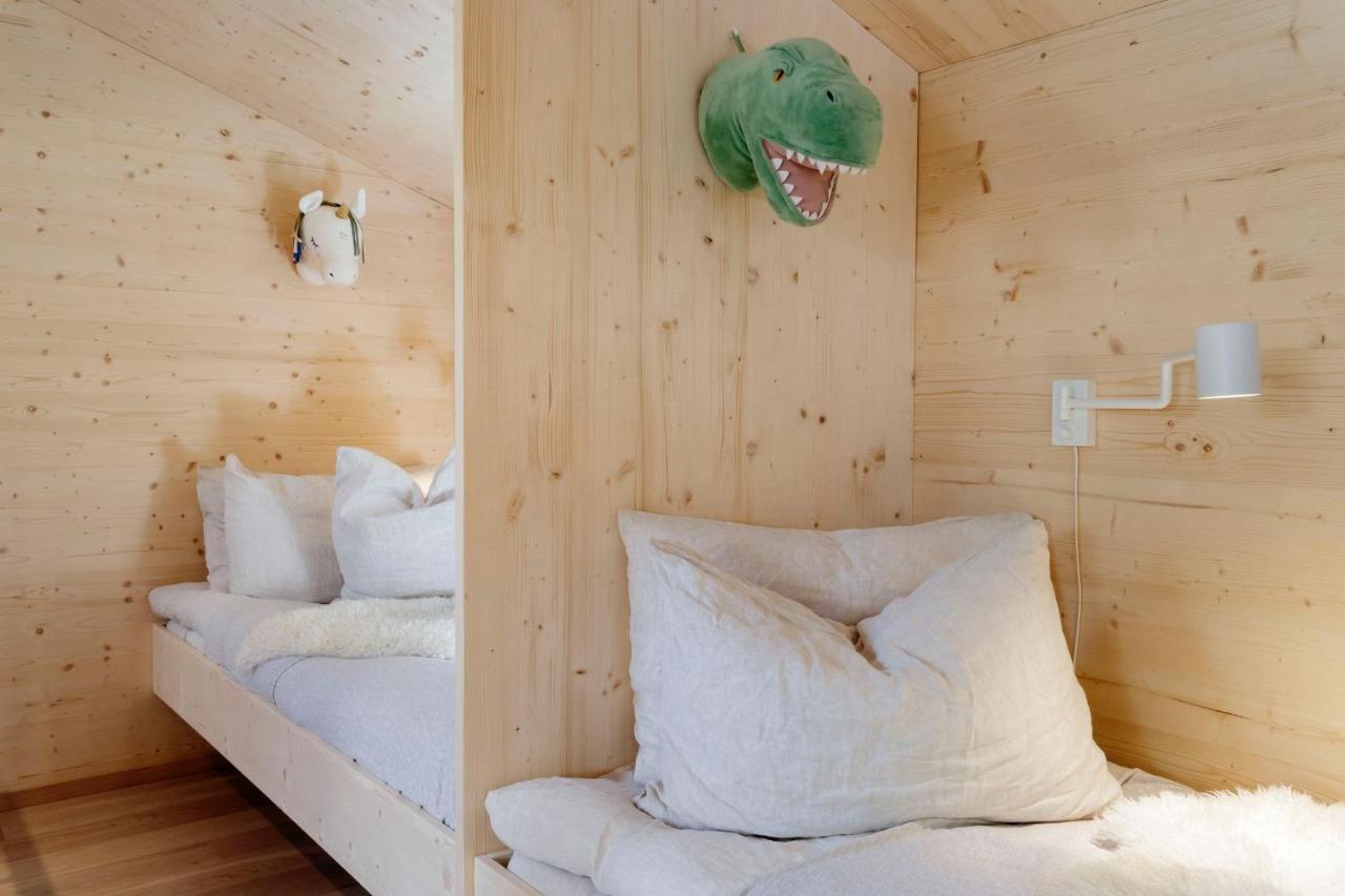 Hellochalet - Chalet Northern Lights - Family Ski Chalet With Garden Walking Distance Lift Valtournenche Exteriör bild