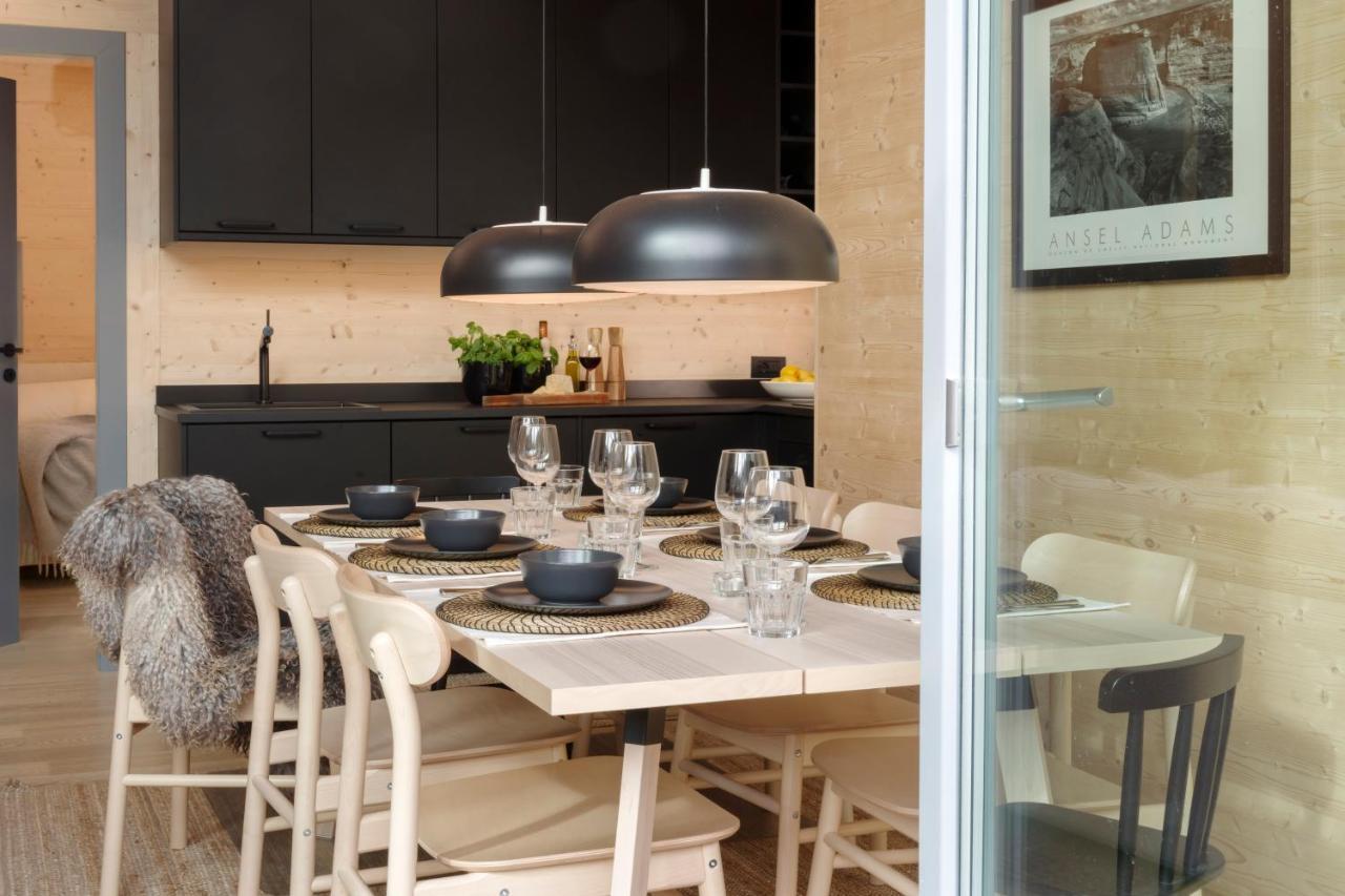 Hellochalet - Chalet Northern Lights - Family Ski Chalet With Garden Walking Distance Lift Valtournenche Exteriör bild